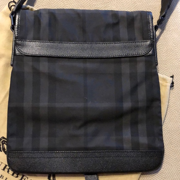 Burberry Crossbody Purse - Picture 3 of 12